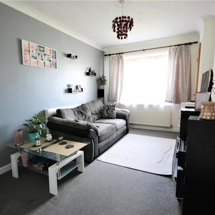 Image 2 - Eastdale Close, Kempston, MK42 8LY, United Kingdom - Townhouse for rent