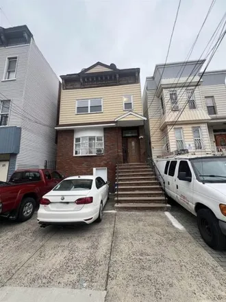 Rent this 2 bed house on King Szechuan Palace - Jersey City in 83 Reservoir Avenue, Jersey City