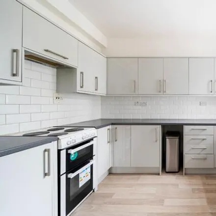 Image 5 - Moreland Court, Finchley Road, Childs Hill, London, NW2 2HR, United Kingdom - Apartment for rent