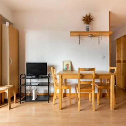 Image 8 - Carrer de la Manxa, 13, 08214 Sabadell, Spain - Apartment for rent