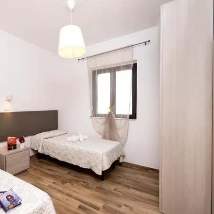 Rent this 2 bed apartment on Vieste in Via Vittorio Veneto, 7bis
