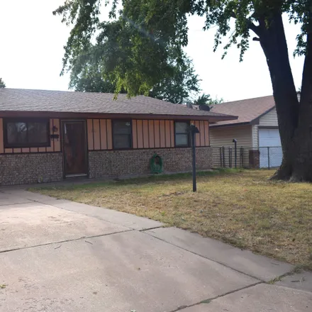 Buy this 4 bed house on 1323 North 13th Street in Enid, OK 73701