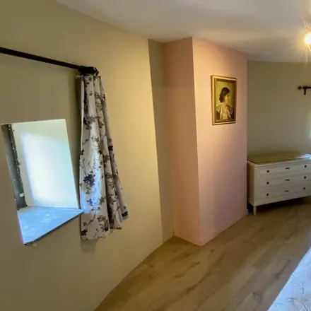 Rent this 2 bed apartment on Beaumont in Thuin, Belgium