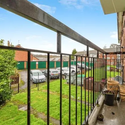 Image 5 - Lapwater Road, Greasbrough, S61 4JJ, United Kingdom - Apartment for sale