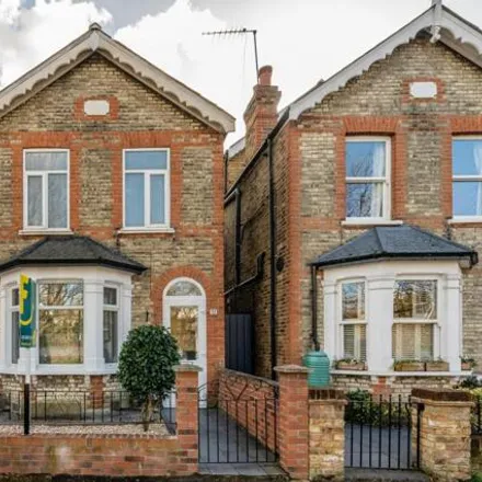 Rent this 4 bed house on Gordon Road in London, KT2 6BS