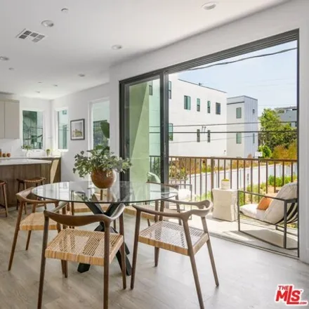 Image 2 - 6116 N Marbella Pl, Los Angeles, California, 90038 - House for sale