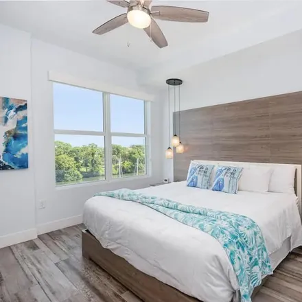 Rent this 3 bed condo on Merritt Island