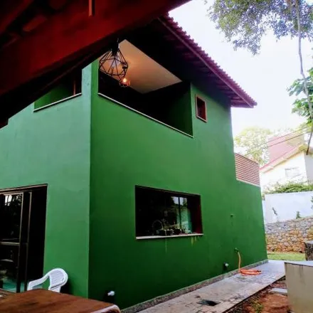 Buy this 5 bed house on Avenida Caraguata in Cumbari, Mairiporã - SP