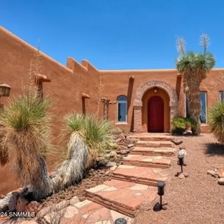 Buy this 3 bed house on 4945 John Muir Rd in Las Cruces, New Mexico