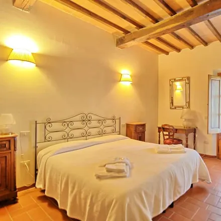 Rent this 2 bed apartment on Le Quattro Strade in Via Antonio del Pollaiolo, 50055 Lastra a Signa FI