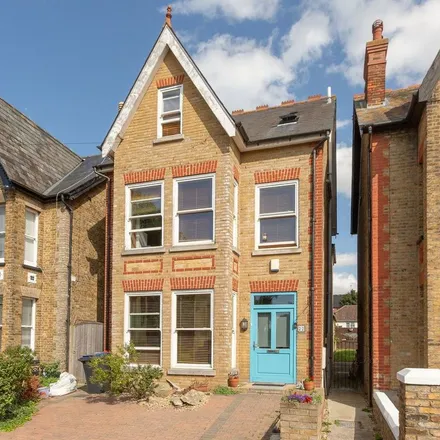 Rent this 5 bed apartment on Miles & Barr in 125 High Street, Herne Bay