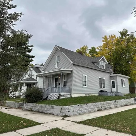 Buy this 3 bed house on 803 East Wayne Street in South Bend, IN 46617