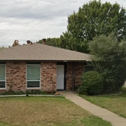 Rent this 1 bed room on Weaver Elementary School in Pleasant Valley Road, Garland