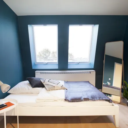 Rent this 6 bed room on Kurfürstendamm 28 in 10719 Berlin, Germany