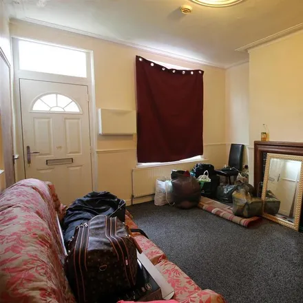 Rent this 2 bed house on Clifton Fisheries in 46-48 Clifton Avenue, Leeds