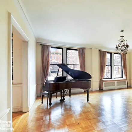 Buy this studio apartment on 993 PARK AVENUE 9E/8D in New York