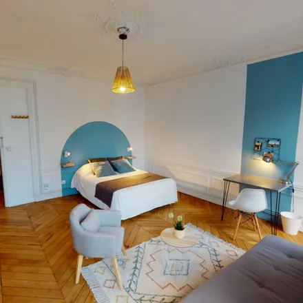 Image 5 - 29 Boulevard de Magenta, 75010 Paris, France - Room for rent