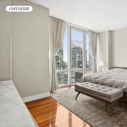 Image 5 - 2 West End Avenue, New York, NY 10023, USA - Condo for sale