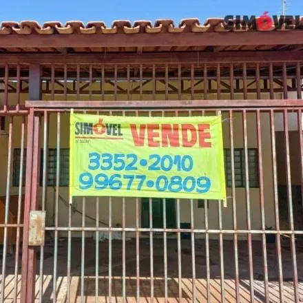 Buy this 4 bed house on Escola Classe 16 de Ceilândia in EQNO 4/6, Setor O