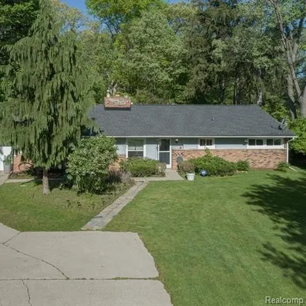 Buy this 3 bed house on 23725 Beech Road in Southfield, MI 48033