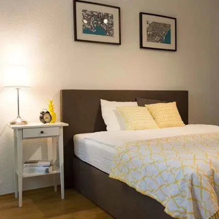 Rent this 4 bed room on Röderbergweg 16 in 60314 Frankfurt, Germany