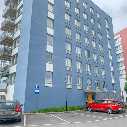 Rent this 3 bed apartment on Käpplunda Gränd 2 in 541 41 Skövde, Sweden