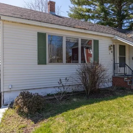 Buy this 3 bed house on 7 Highland Street in Brewer, ME 04412
