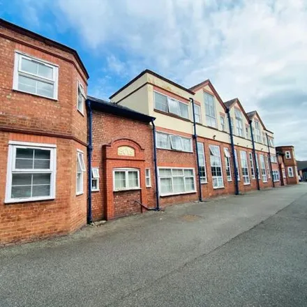 Buy this 2 bed apartment on Cambridge Court in Ellesmere Port, CH65 4AQ