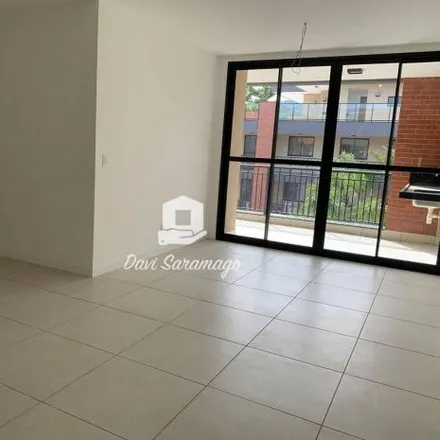 Buy this 3 bed apartment on Rua Roma in Piratininga, Niterói - RJ