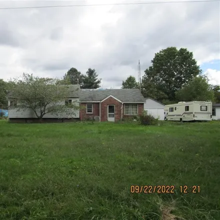 Buy this 4 bed house on 2580 Walter Main Road in Ashtabula County, OH 44041