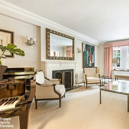 Buy this studio apartment on 17 EAST 89TH STREET 2A in New York