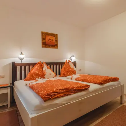 Rent this 4 bed house on Neukirchen in Sportplatzstraße, 5741 Marktgemeinde Neukirchen am Großvenediger