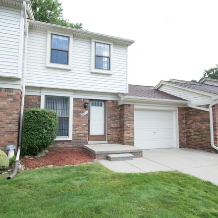 Buy this 2 bed condo on 28043 Shadowood Lane in Harrison Township, MI 48045