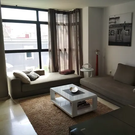 Rent this 2 bed apartment on Carrer de Guillem de Castro in 95, 46008 Valencia