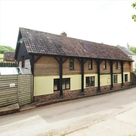 Rent this 2 bed duplex on Netherstonehaies in unnamed road, Bradninch