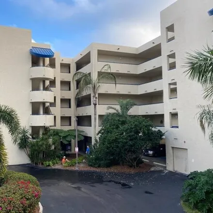 Rent this 2 bed condo on South Osprey Avenue in Sarasota, FL 34278