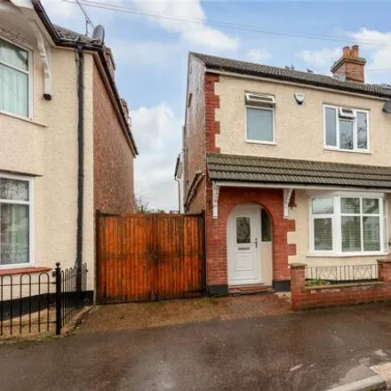 Buy this 4 bed duplex on Abbey Road in Bedford, MK41 9NU
