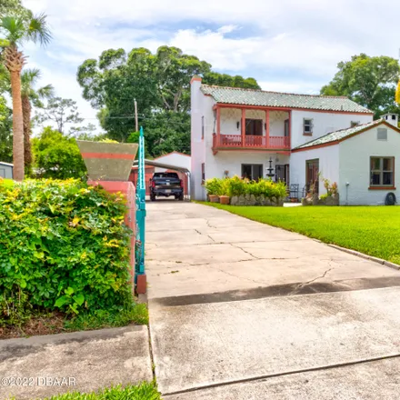 Buy this 3 bed house on 704 Buena Vista Avenue in Ormond Beach, FL 32174