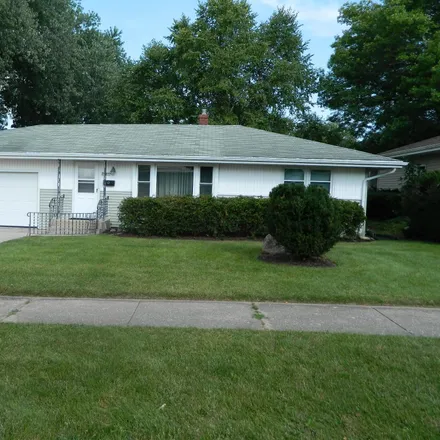 Buy this 2 bed house on 704 Hawthorne Avenue in Rockford, IL 61108