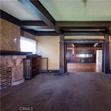 Image 6 - 2850 West 25th Street, Los Angeles, CA 90018, USA - Apartment for sale