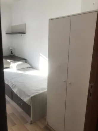 Rent this 12 bed room on Rua Augusto Luso 147 in 4050-439 Porto, Portugal