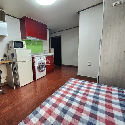 Image 2 - 서울특별시 서초구 서초동 1567-2 - Apartment for rent