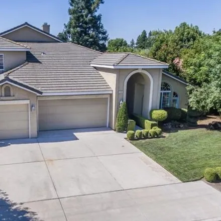 Buy this 5 bed house on 2163 E Omaha Ave in Fresno, California