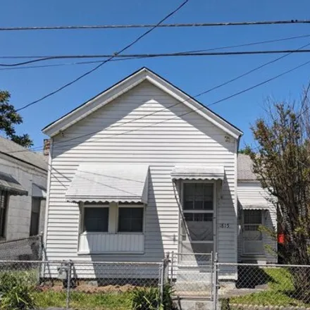 Buy this 2 bed house on 1815 Owen Street in Louisville, KY 40203