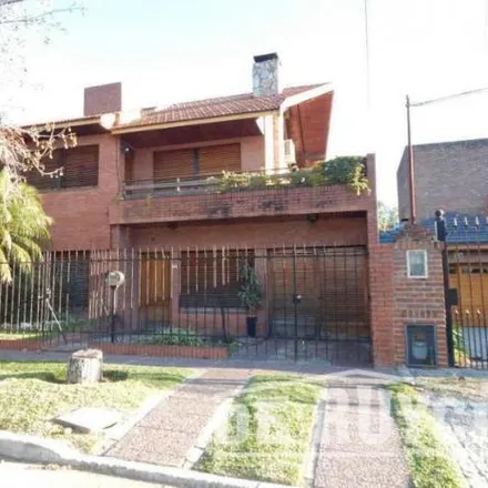 Buy this 3 bed house on Argentino Roca 3179 in Quilmes Oeste, B1879 ETH Quilmes