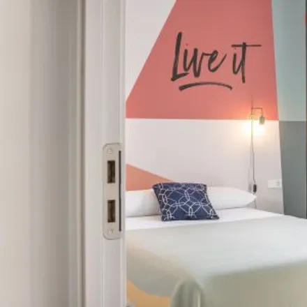 Rent this 2 bed room on Hotel Oriente in Carrer de la Unió, 08001 Barcelona