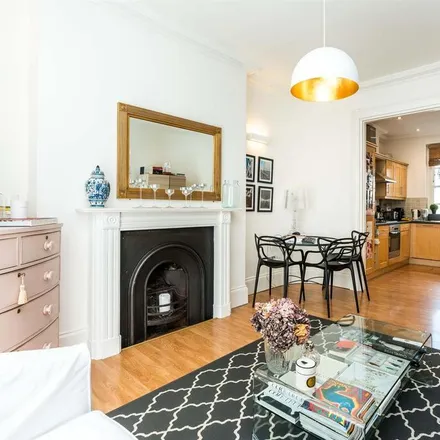 Rent this 1 bed apartment on 50 York Street in London, W1U 6JP