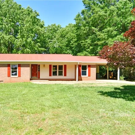 Buy this 3 bed house on 166 Danbury Lane in Danbury Forest, Statesville