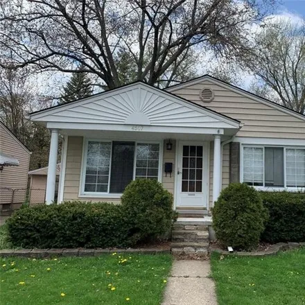 Rent this 3 bed house on 4529 Woodland Avenue in Royal Oak, MI 48073