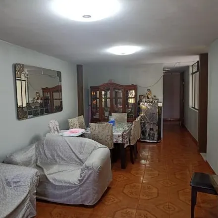 Buy this 5 bed apartment on Sima in San Martín de Porres, Lima Metropolitan Area 15031